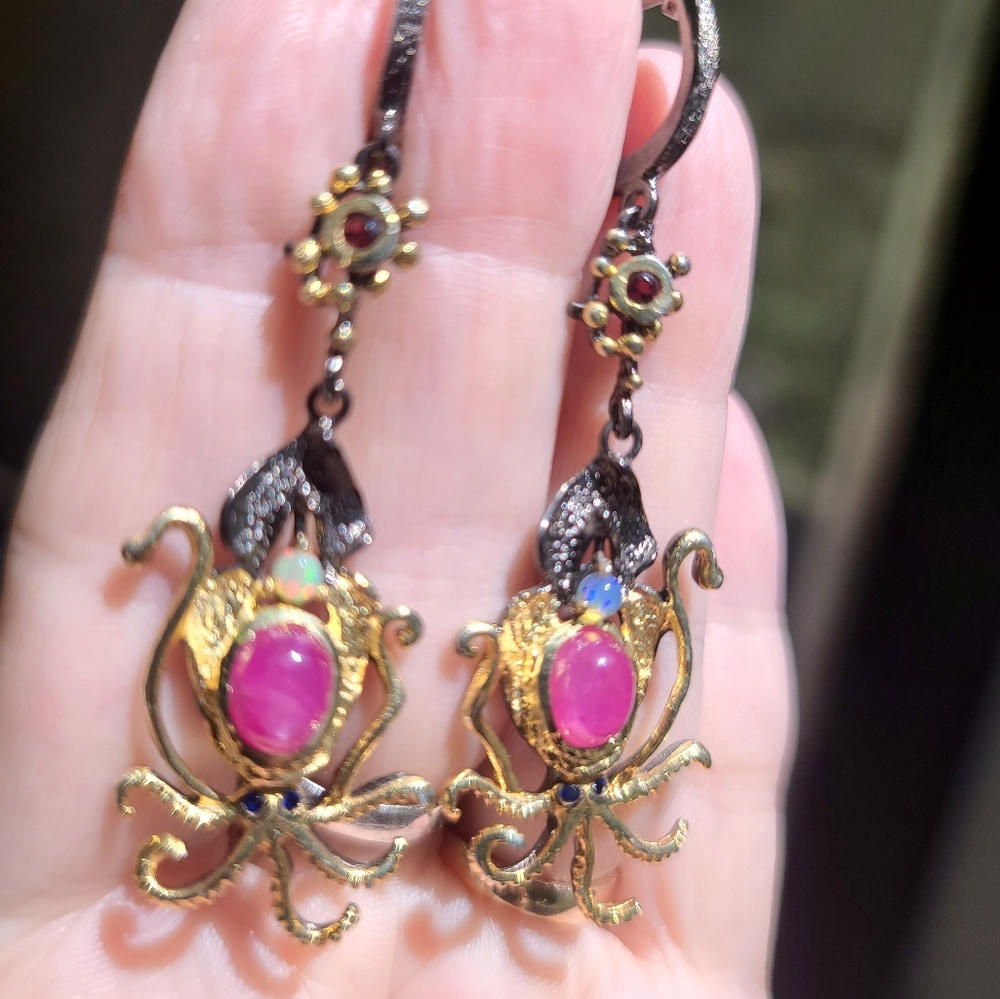 Star Ruby Opal garnet sterling rhodium & gold dramatic octopus 🐙 earrings - Picture 8 of 8